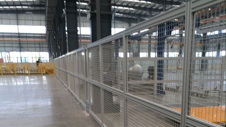 91视频美女午夜黄片免费视频设备围栏