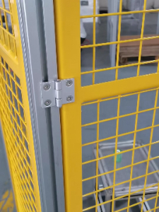 工业91视频美女午夜黄片免费视频围栏、机罩安装合页注意事项！