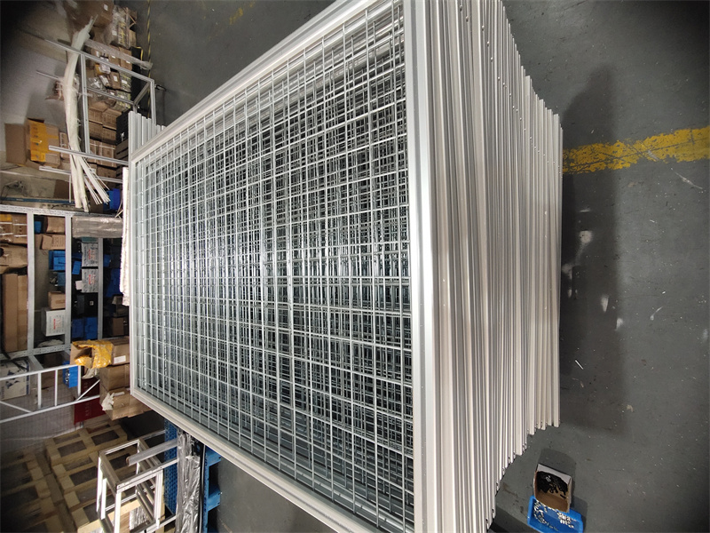 安全围栏91视频美女午夜黄片免费视频制品