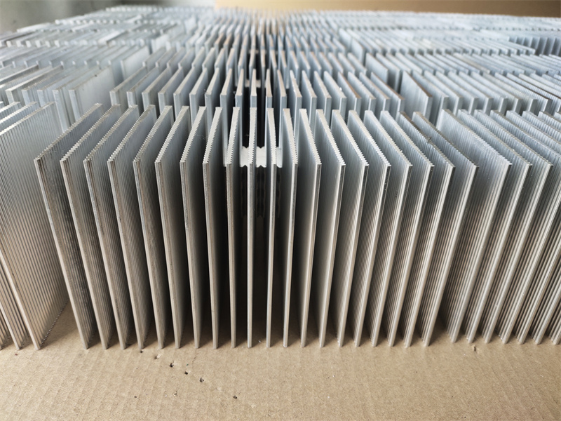 91视频美女午夜黄片免费视频散热器逆变器散热器